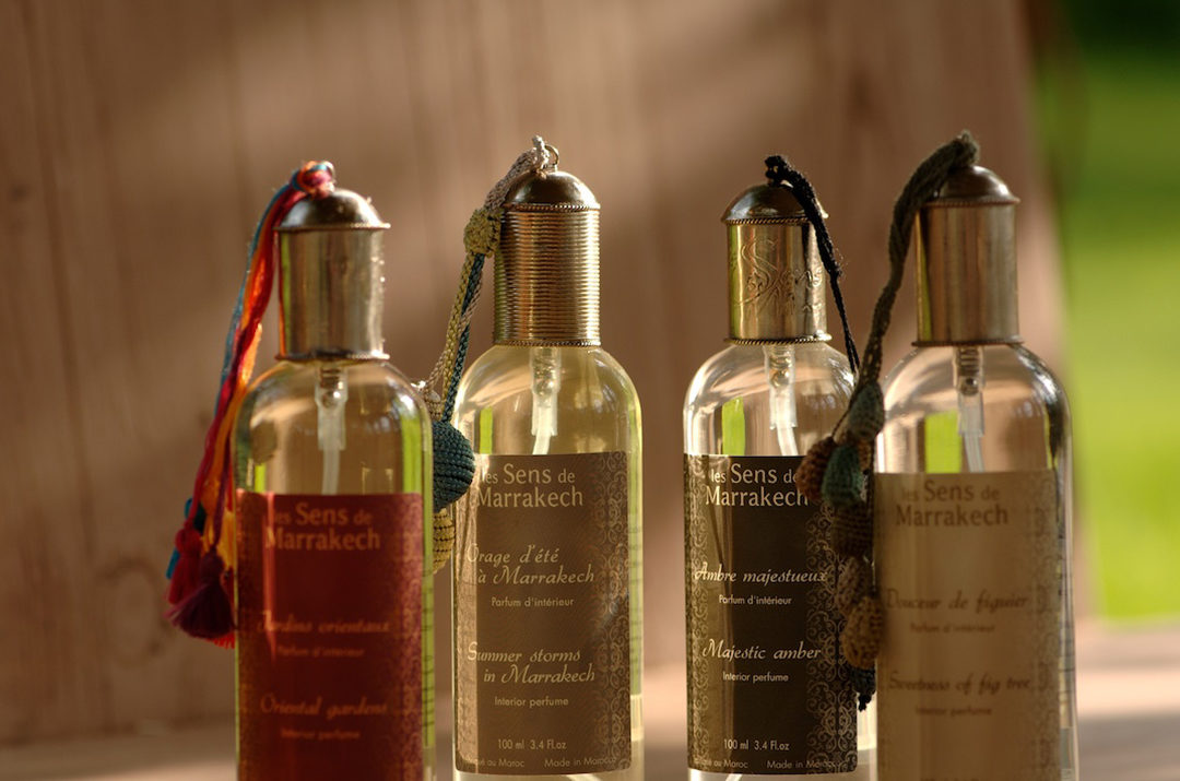 Parfum d'intérieur oud et autres inspirés de la nature, faits à Marrakech