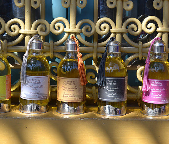 Mini-produits de beauté naturels pour voyage, faits à Marrakech